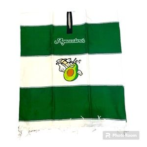 Aguacateris de Michoacan gaban poncho